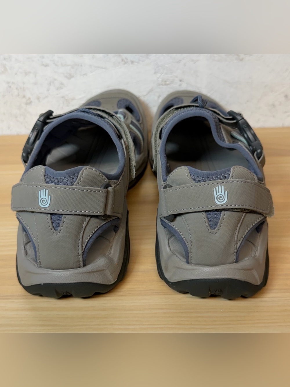 Teva Woman’s Omnium Water Sandals NWOT - Picture 4 of 7